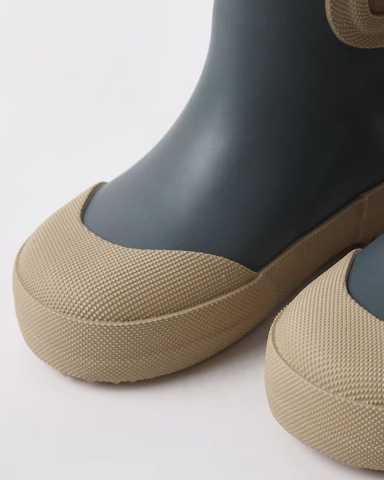 Rain Boots || Ocean