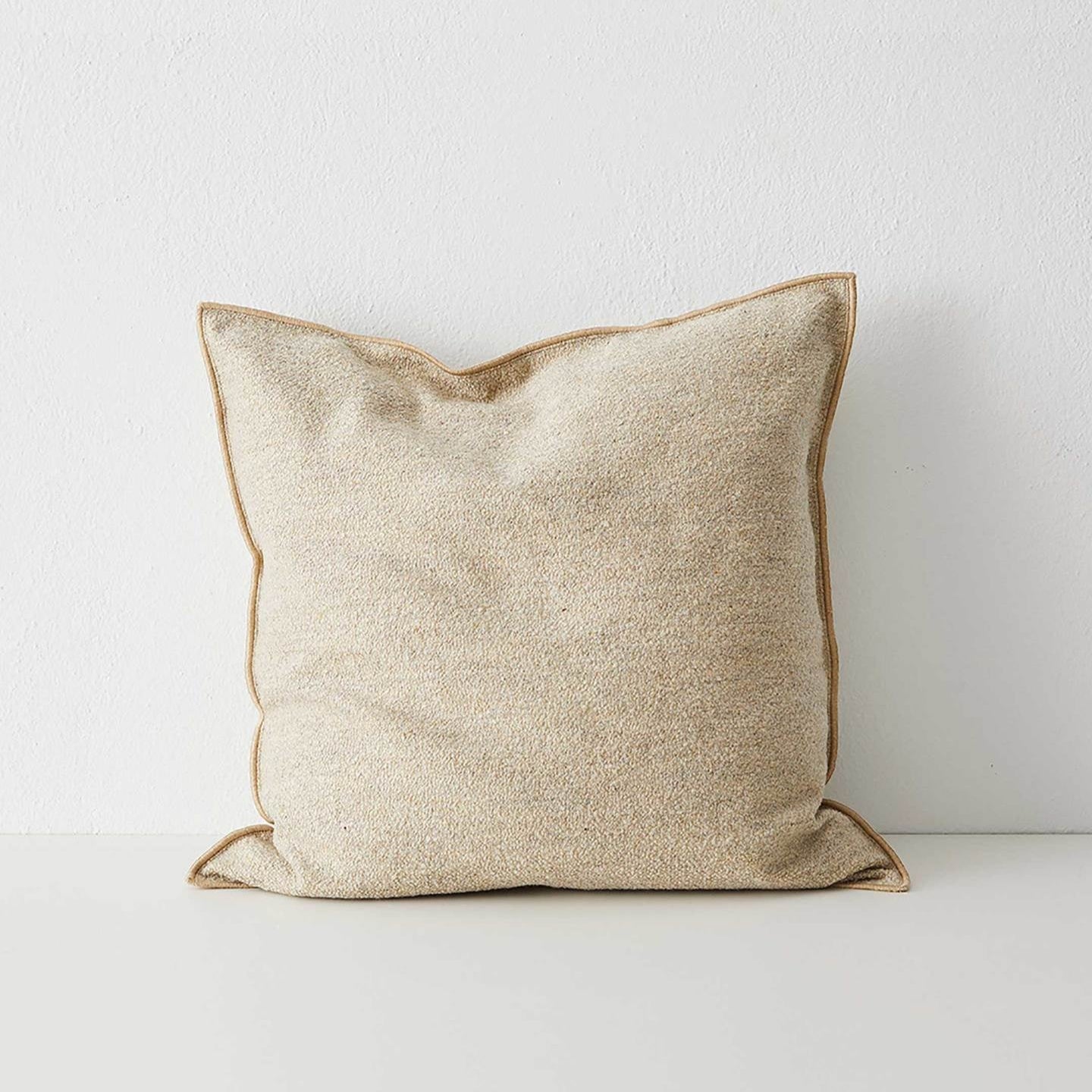 Alberto Cushion - Nougat