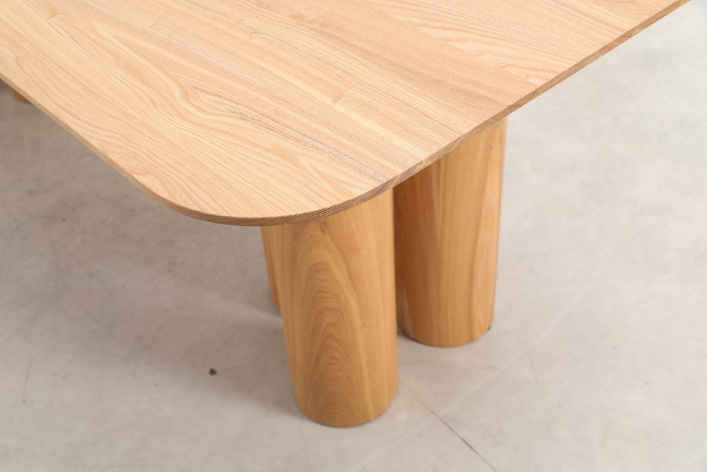Londo Dining Table