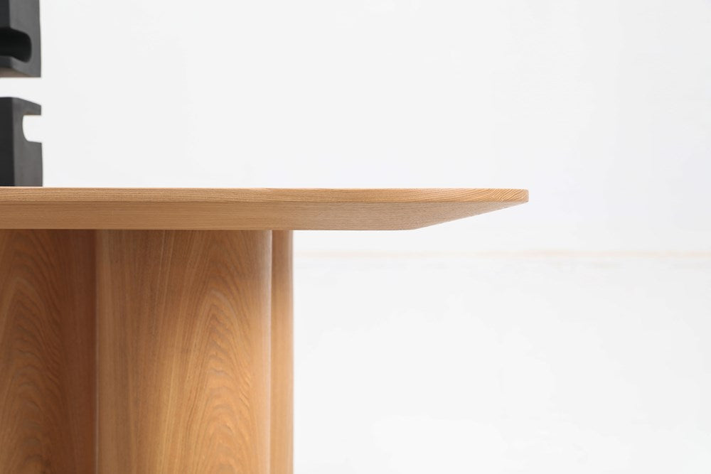 Londo Dining Table