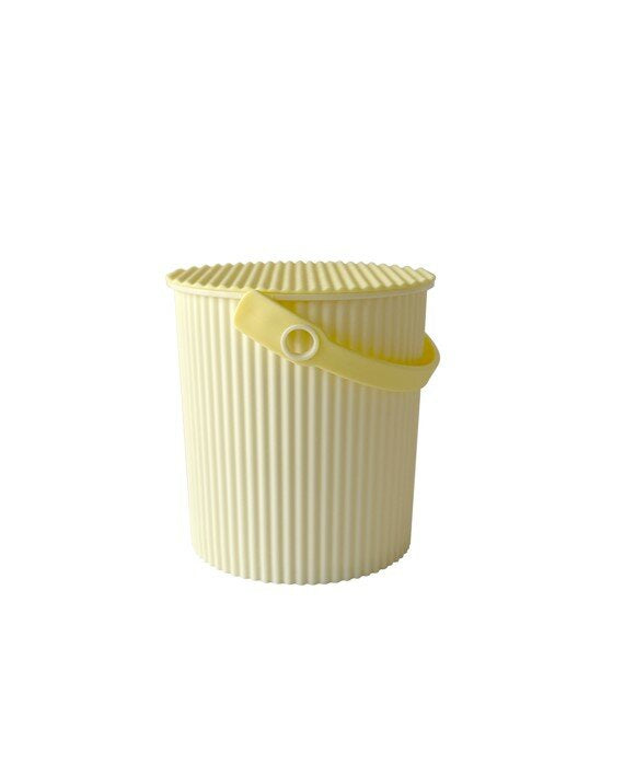 Macaron Bucket