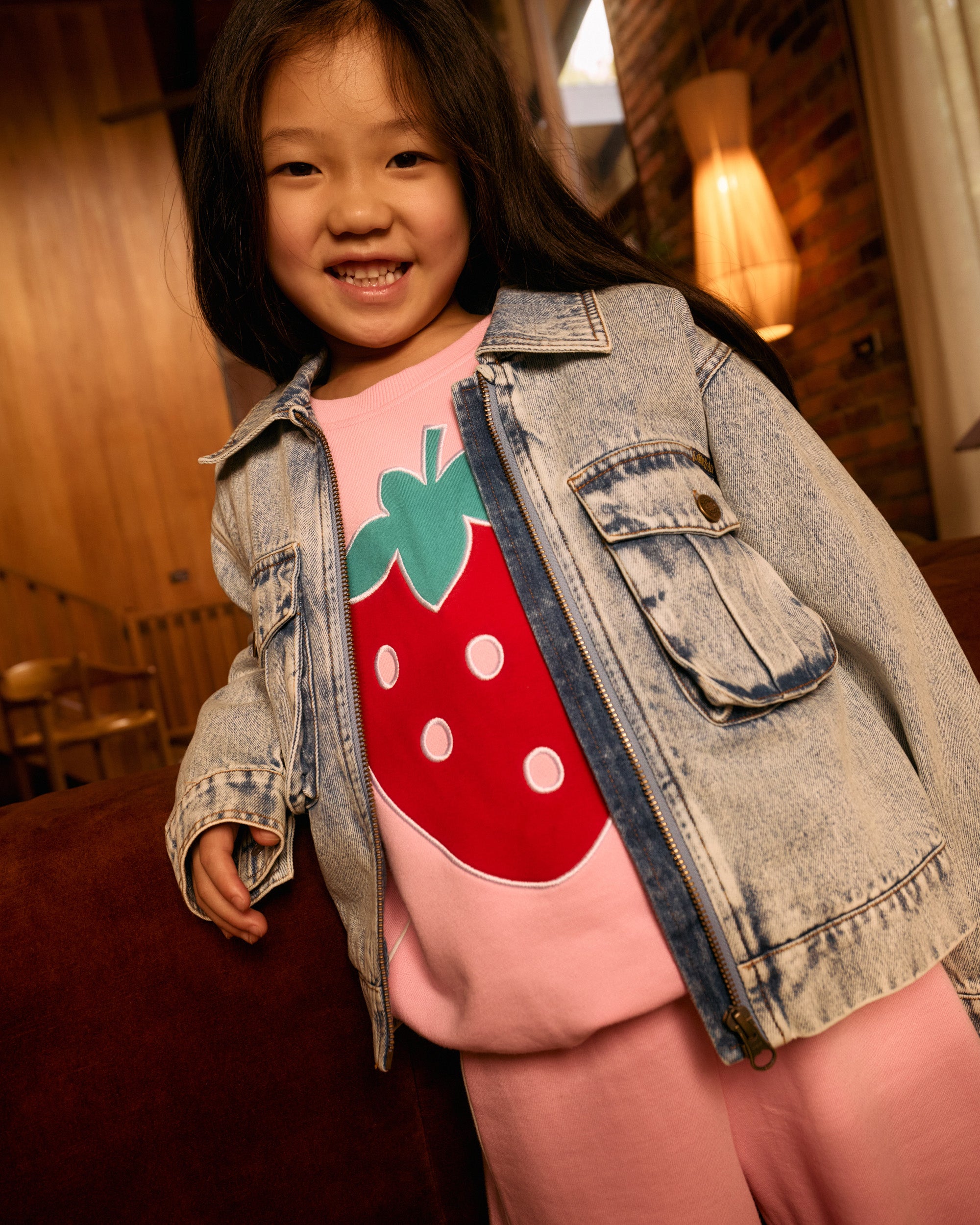 JUMBO STRAWBERRY PIPED SWEATER