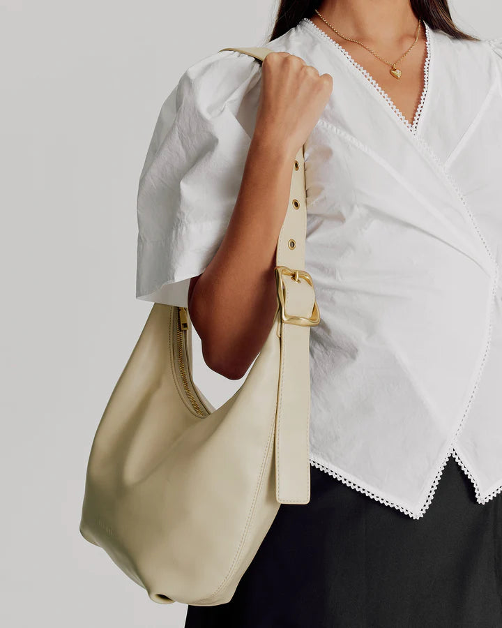 Large Everyday Croissant Bag - CASHEW
