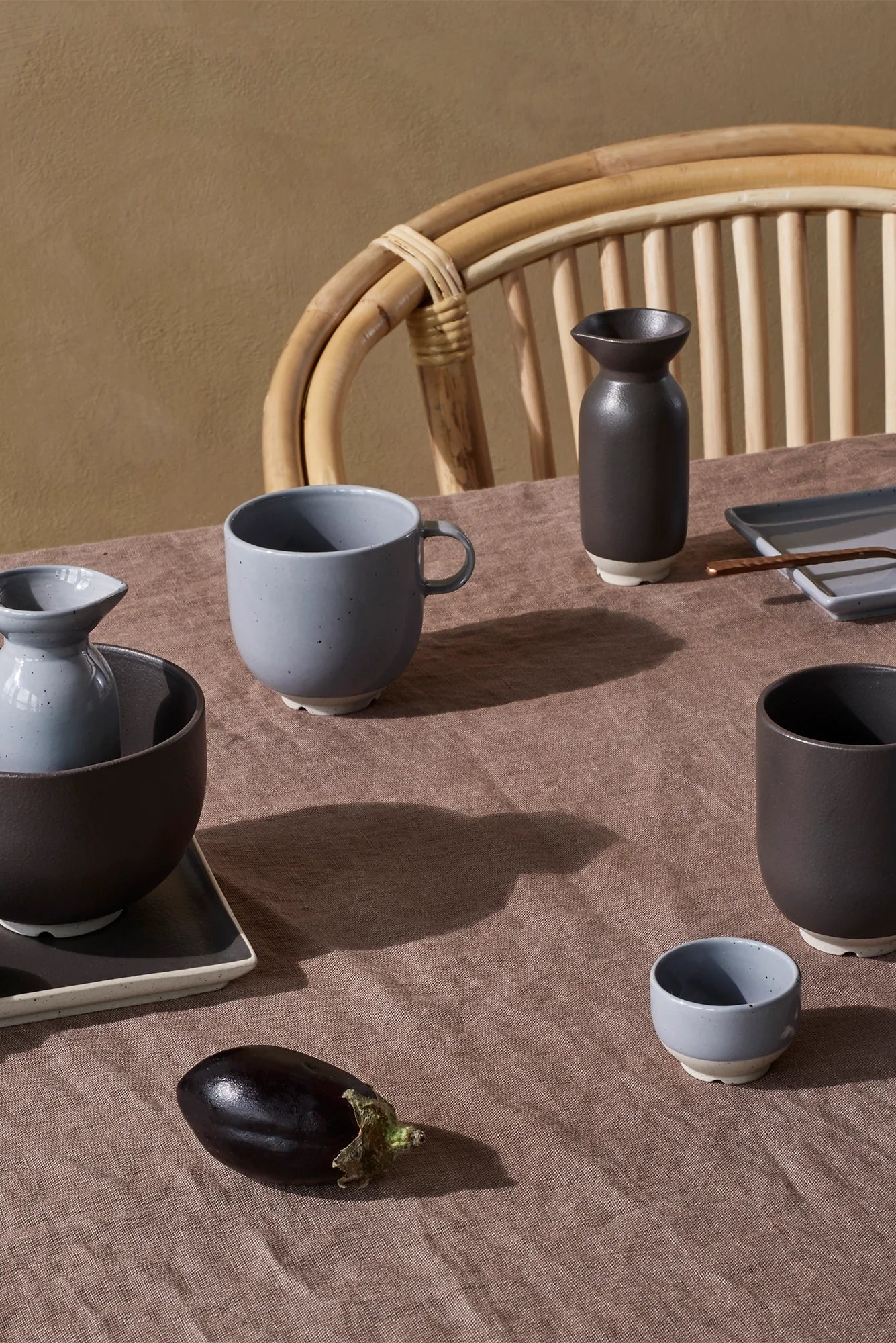 BROSTE Eli Mug w/Handle - Charcoal