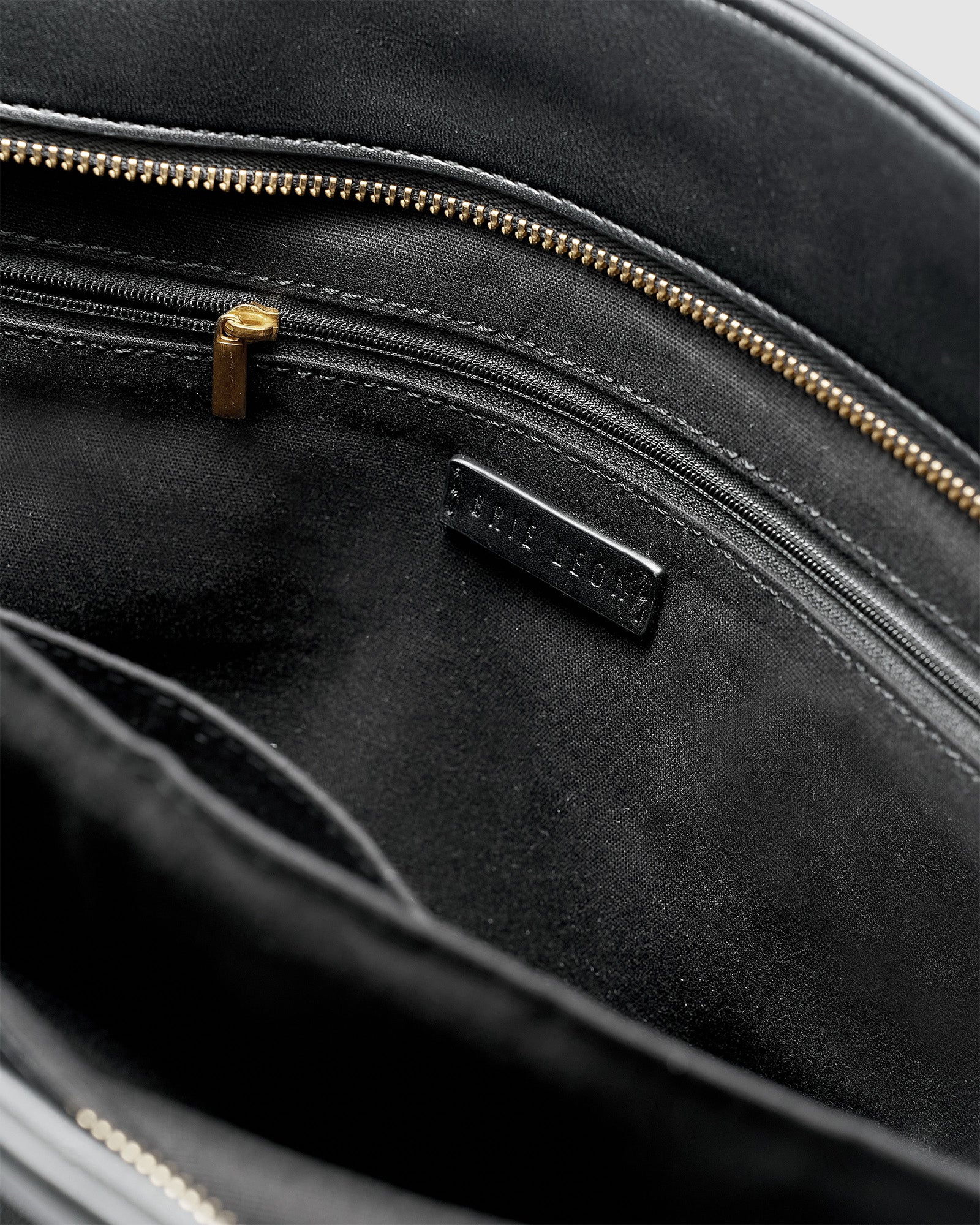 Everyday East-West Weekender - Black