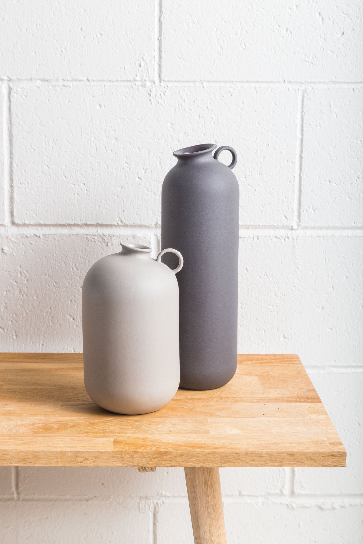 Flugen Vase - Large - Charcoal