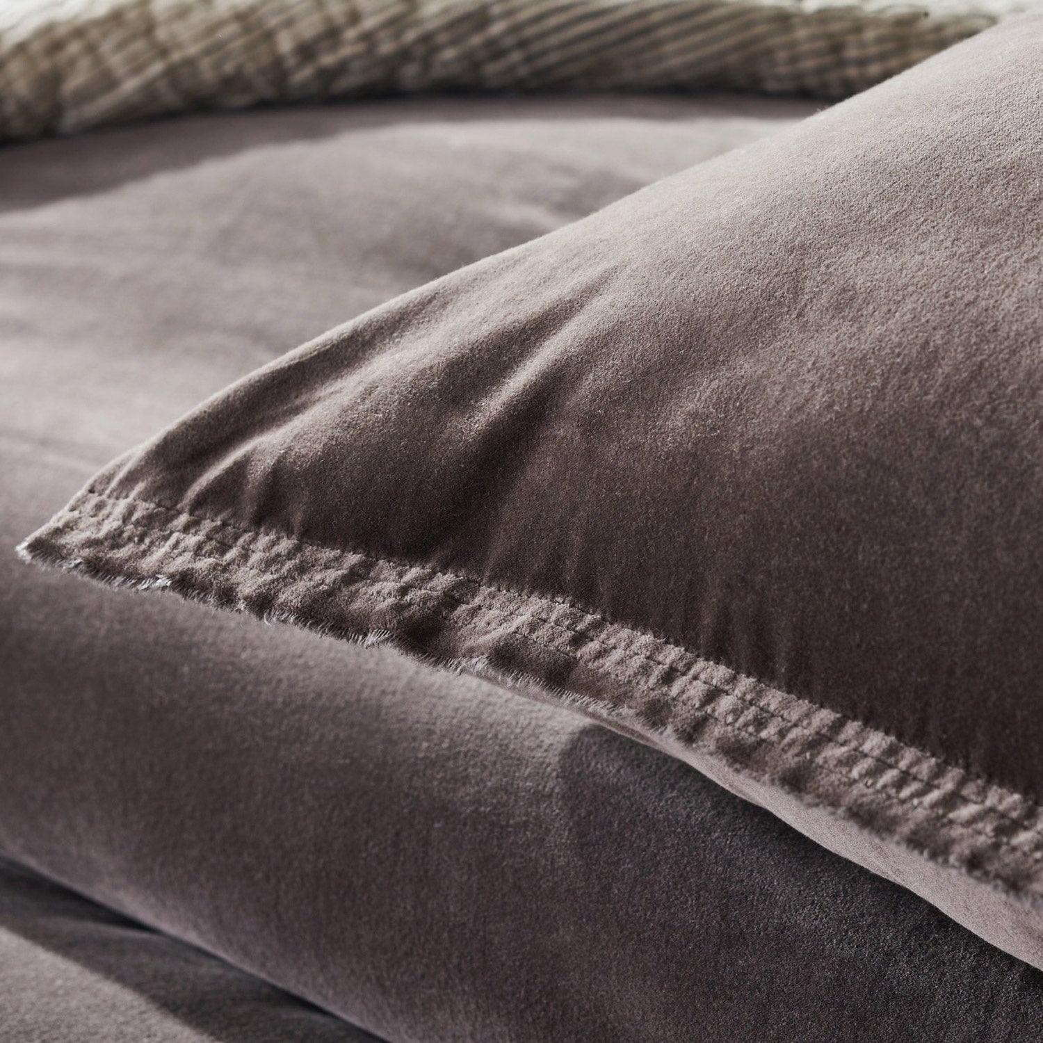 EMANI PILLOWSHAM - CHARCOAL